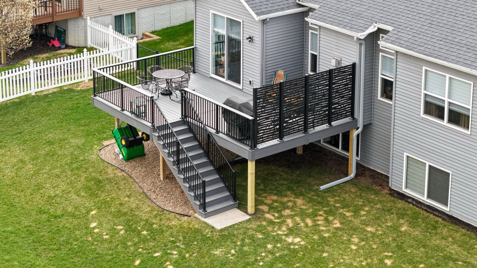 Custom deck built by T&T Home Improvement for a North Liberty homeowner