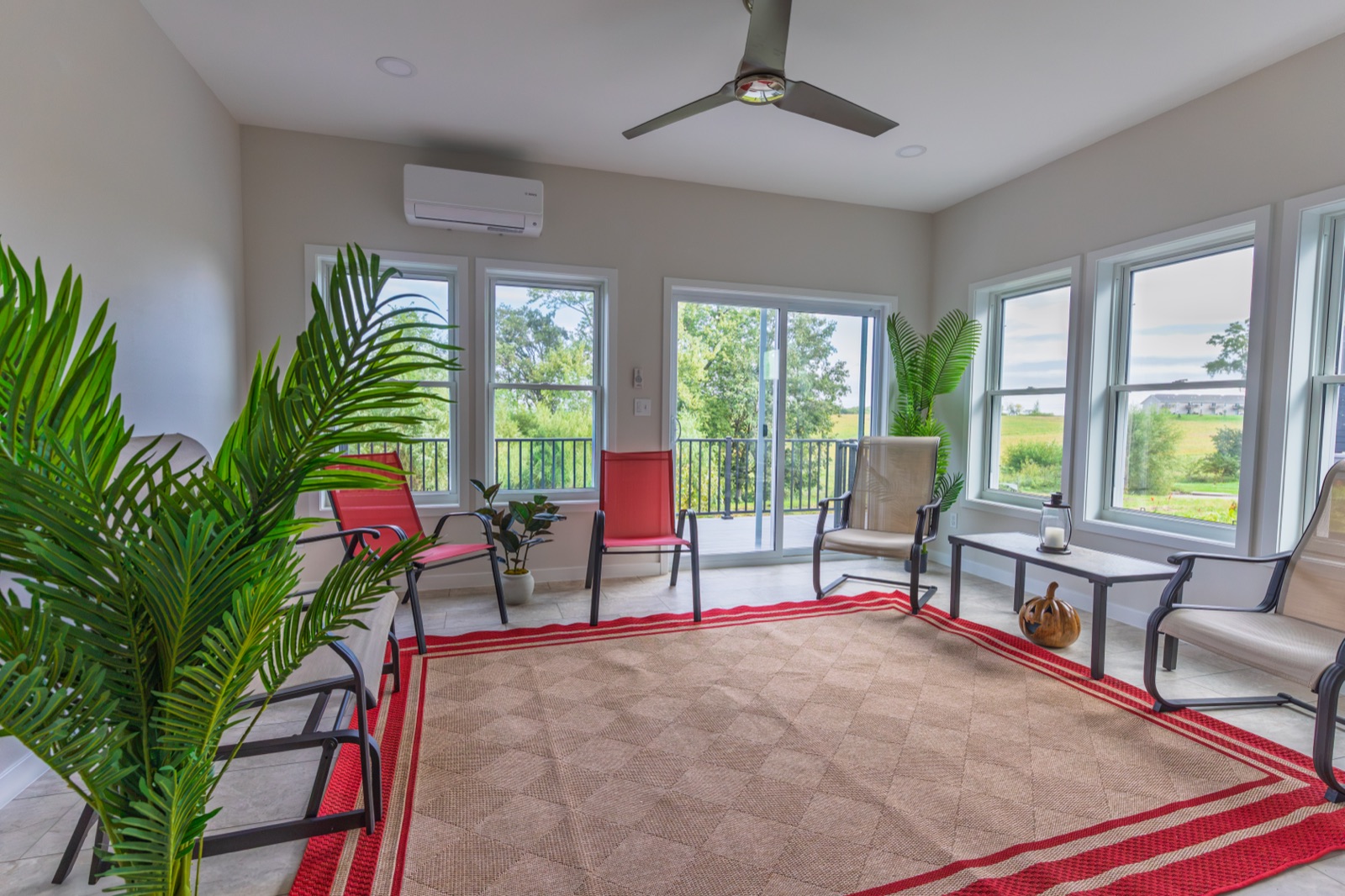 Four-season sunroom by T&T Home Improvement